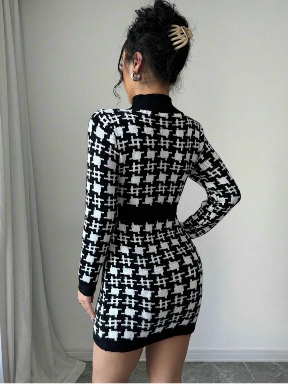 Black and White Knit Houndstooth Bodycon Dress - Picture 4 of 4